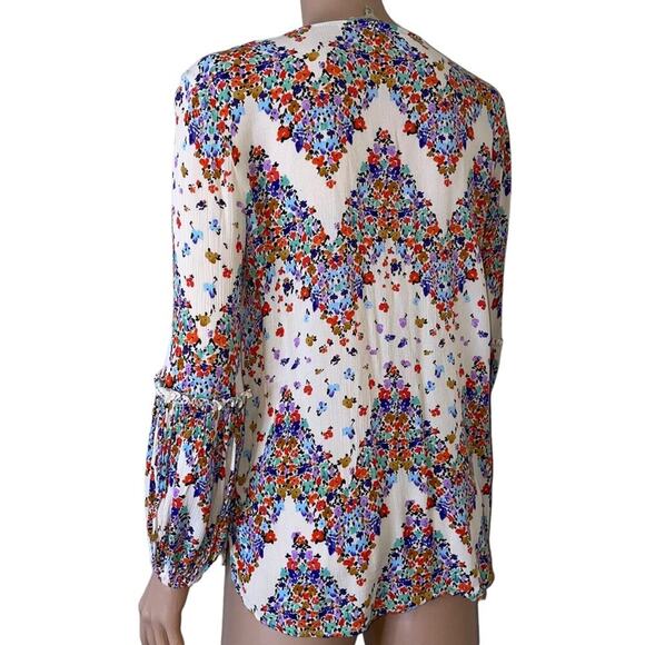 Democracy blouse top floral print boho bubble sleeve Lace V-neck SZ SM Aztec - Picture 3 of 10
